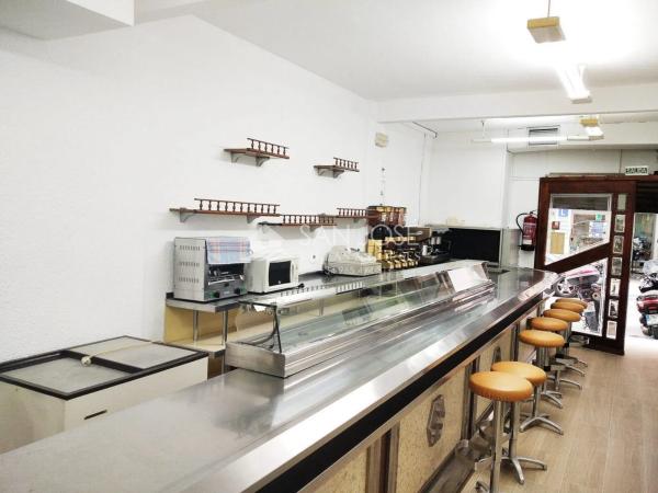 Local en Barrio Raval de Santa Teresa-El Asilo