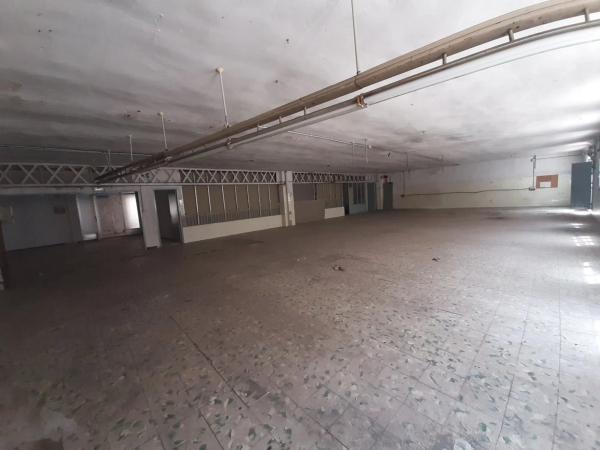 Nave en Barrio San Crispín