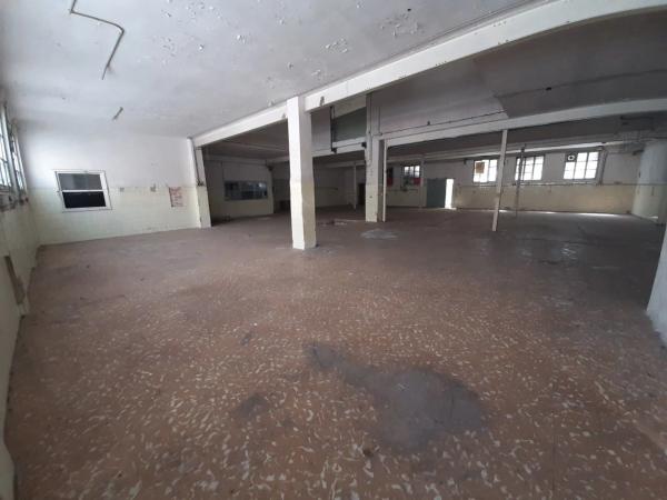 Nave en Barrio San Crispín