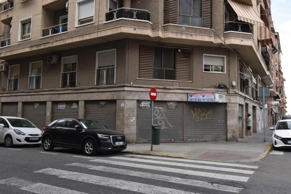 Local en calle Josep Bernad Amorós