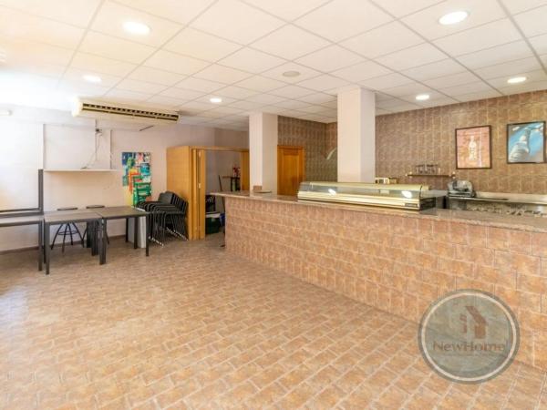 Local en Barrio Toscar