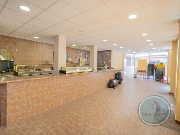 Local en Barrio Toscar