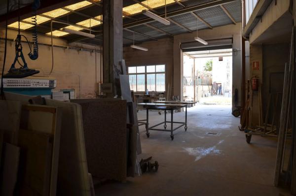 Nave en carretera Elche-Santa Pola, 11