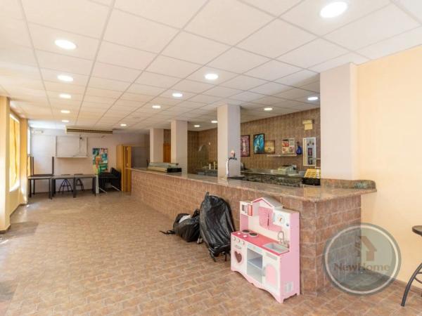 Local en Barrio Toscar