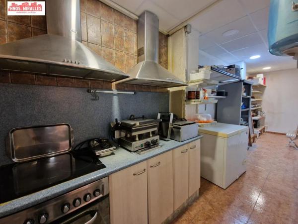 Local en Barrio Toscar