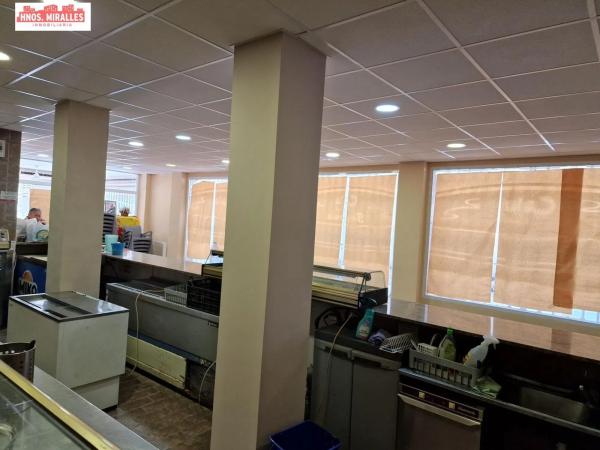 Local en Barrio Toscar