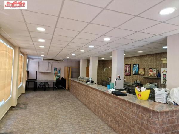 Local en Barrio Toscar