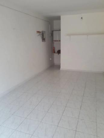 Local en calle Consueta, 96