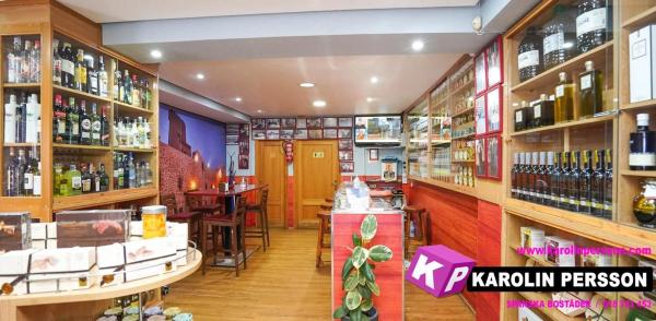 Local en calle Almirante Antequera