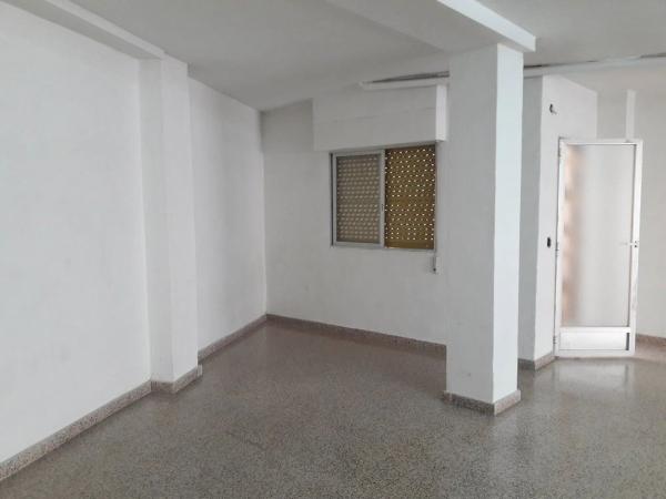 Local en Barrio Carrús Oeste