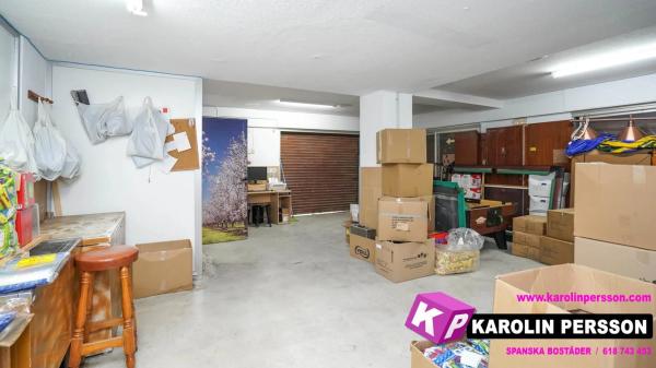 Local en calle Almirante Antequera