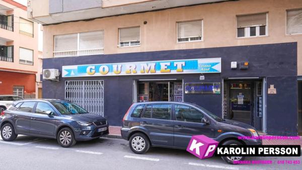 Local en calle Almirante Antequera