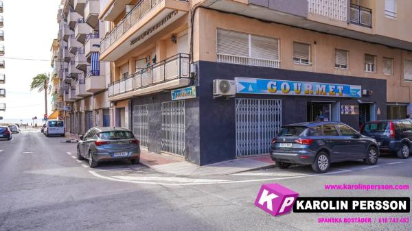 Local en calle Almirante Antequera