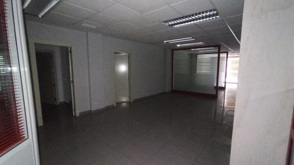 Local en Barrio Reina Victoria-Miguel Hernández