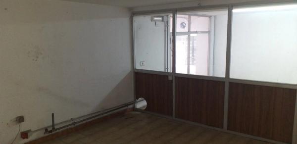 Local en Barrio Carrús Este