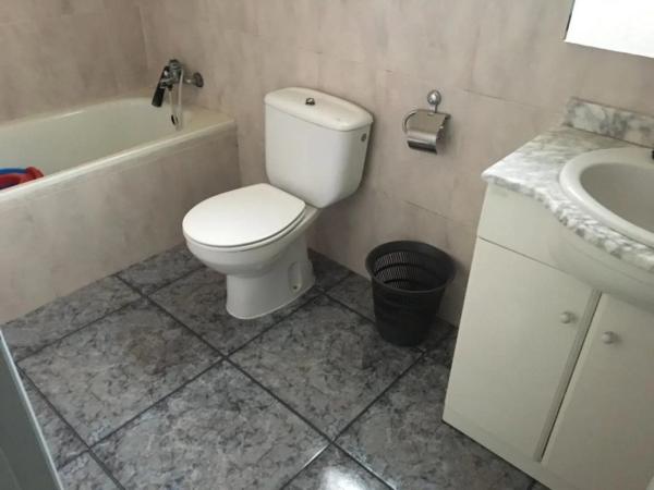 Nave en Maitino-Perleta