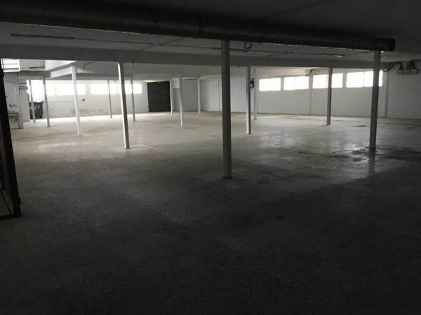 Nave en Maitino-Perleta