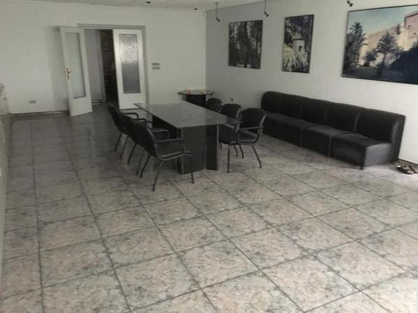 Nave en Maitino-Perleta