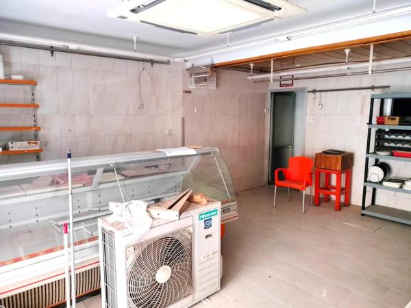 Local en Barrio San Crispín