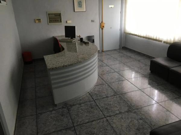 Nave en Maitino-Perleta