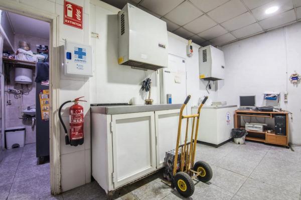 Local en Barrio Sector V-El Canal