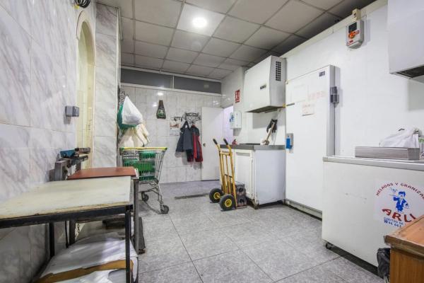 Local en Barrio Sector V-El Canal