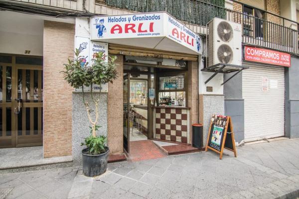 Local en Barrio Sector V-El Canal