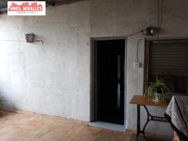 Local en Algoda-Matola-Llano de San José