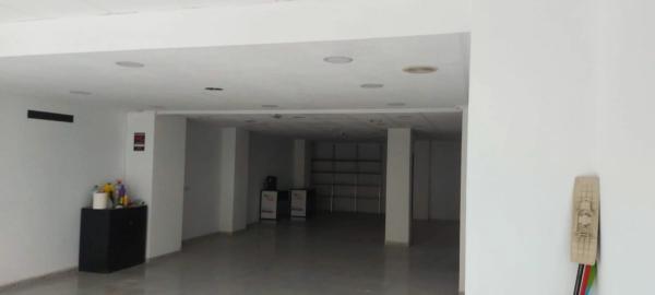 Local en Barrio Carrús Este