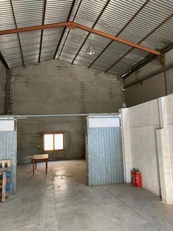 Nave en avenida d'Elx, 25