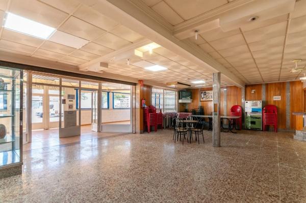 Nave en carretera Elche-Santa Pola