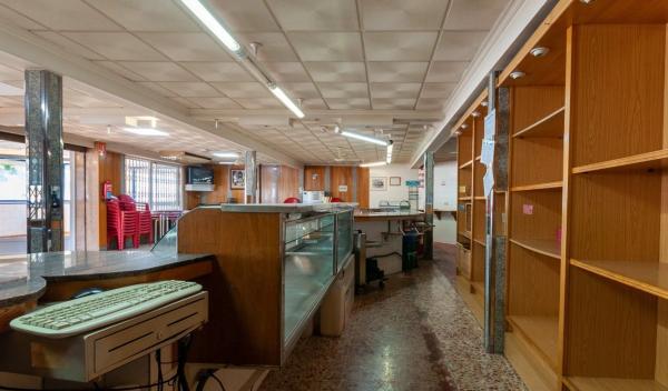 Nave en carretera Elche-Santa Pola