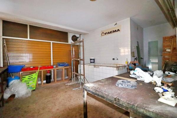 Local en Barrio Plaza Crevillente-Juzgados