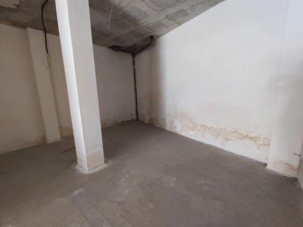 Local o nave en calle Germans Navarro Caracena