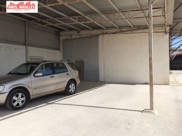 Nave en Crevillente