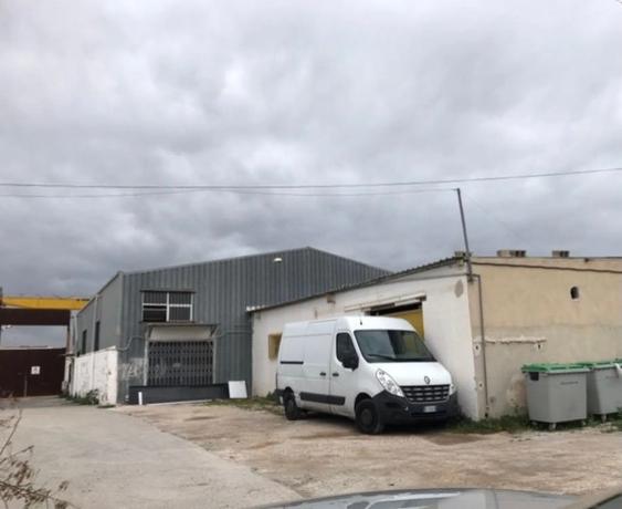 Nave en calle Reus, 6