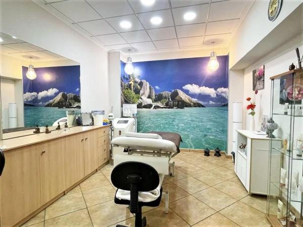 Local en Barrio Toscar