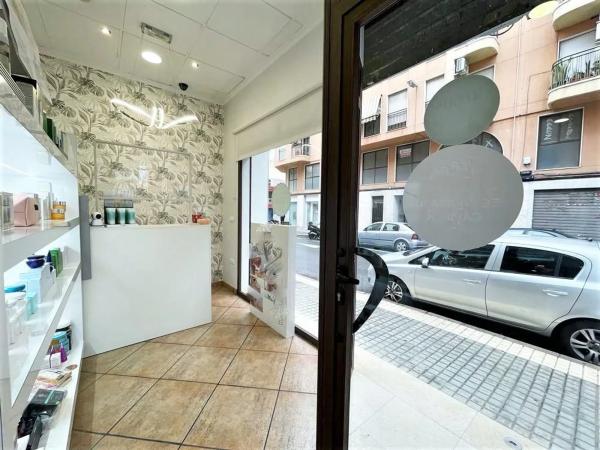 Local en Barrio Toscar