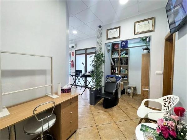 Local en Barrio Toscar