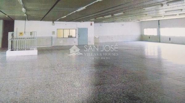 Nave en Algoda-Matola-Llano de San José