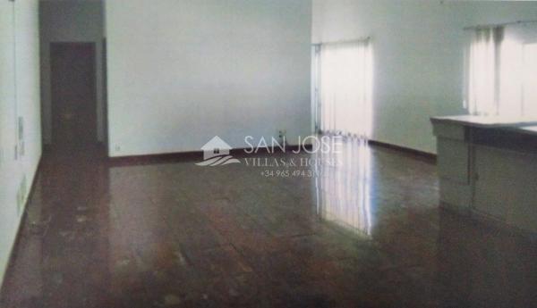 Nave en Algoda-Matola-Llano de San José