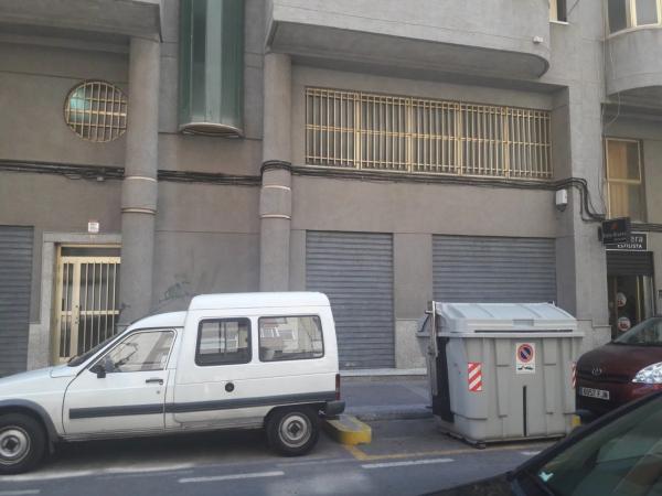 Local en Barrio Carrús Oeste