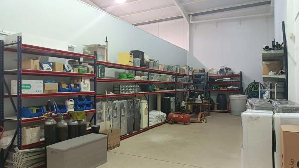 Nave en vereda Cachapet, 38