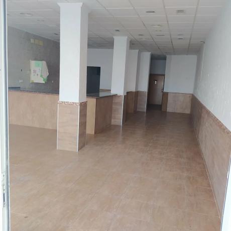 Local en avenida de Ronda, 43