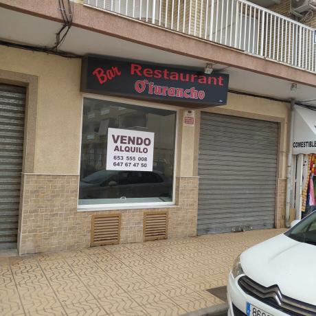 Local en avenida de Ronda, 43