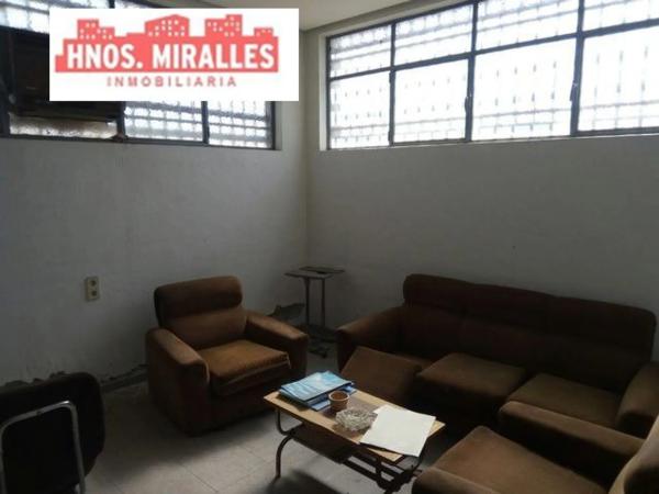 Nave en Algoda-Matola-Llano de San José