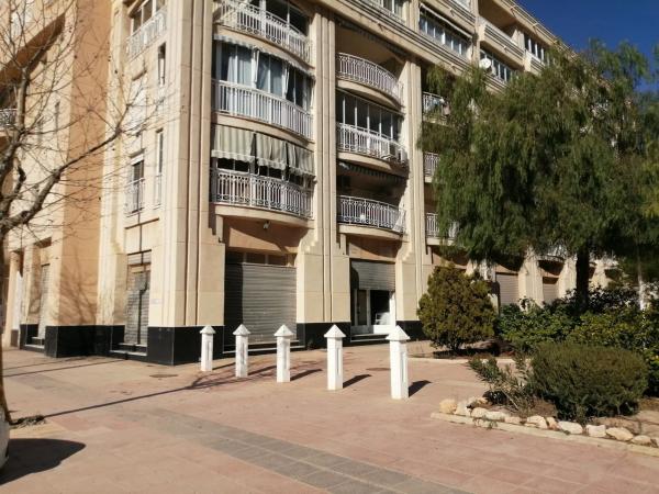 Local en avenida salamanca, 10