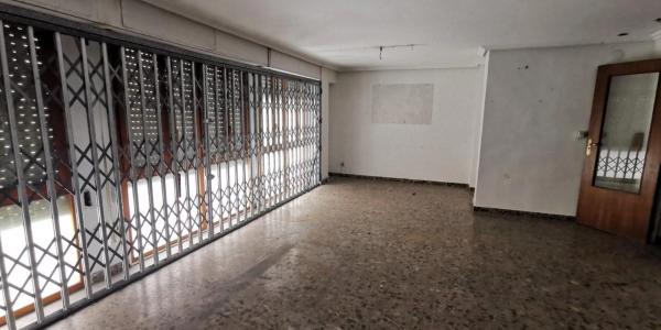 Local en Barrio Pont Nou-Corazón de Jesús