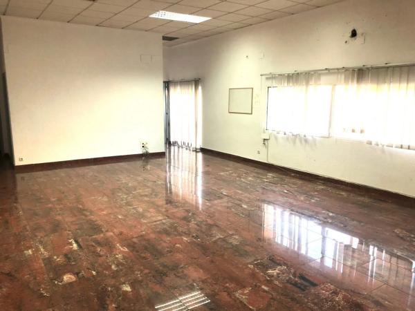 Nave en Algoda-Matola-Llano de San José