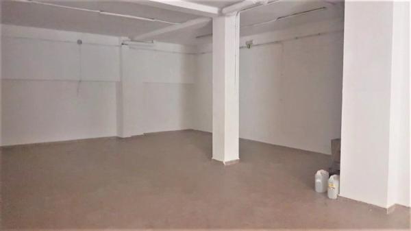 Local en Barrio Toscar